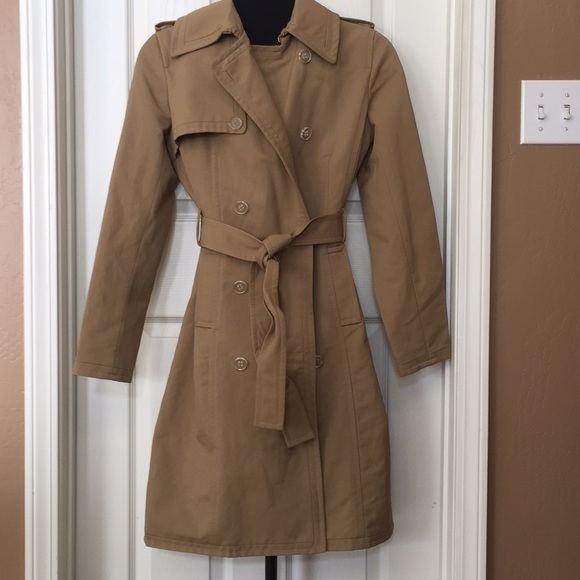 Tan trench coat - Picture 1 of 5